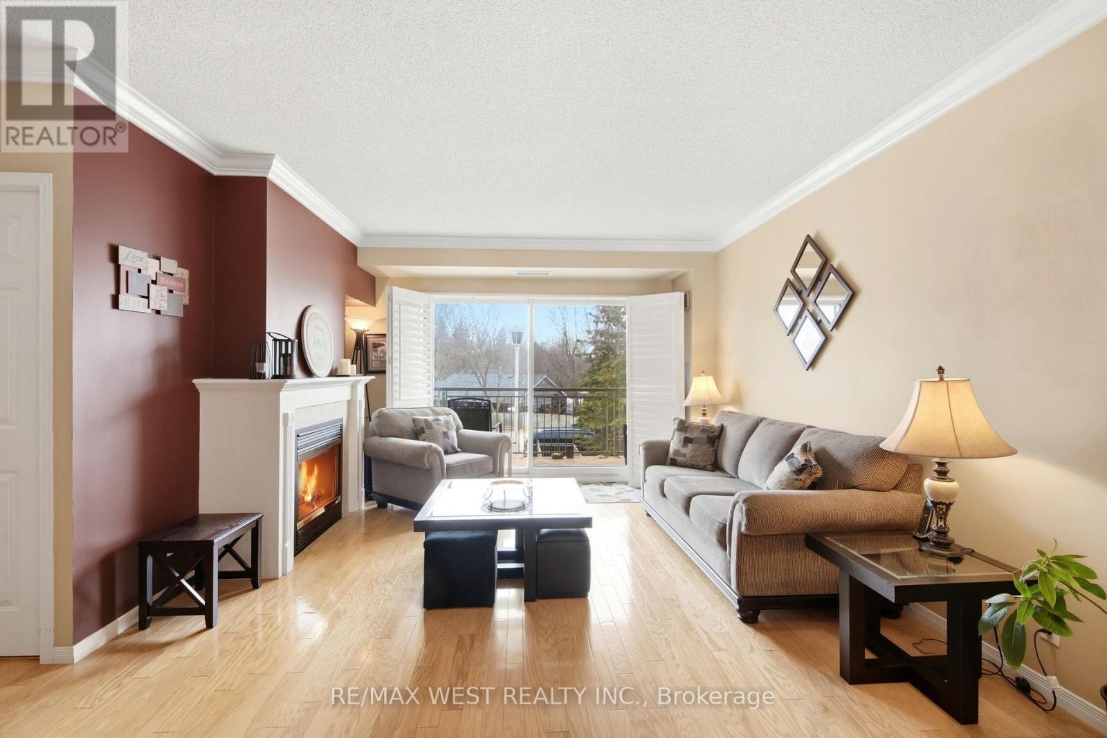 407 - 24 Chapel Street, Halton Hills, Ontario  L7G 6A7 - Photo 3 - W13259026