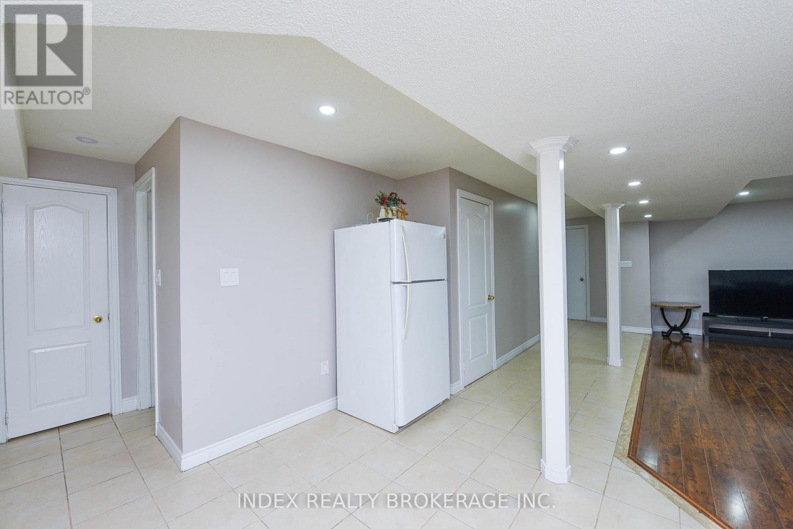 10 Leopard Gate, Brampton, Ontario  L6R 2E5 - Photo 45 - W13259338