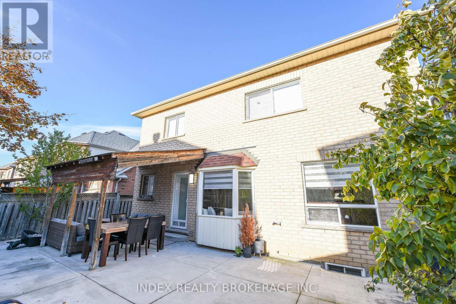 10 Leopard Gate, Brampton, Ontario  L6R 2E5 - Photo 50 - W13259338