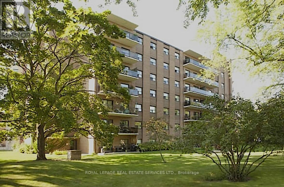 204 - 135 ALLAN STREET, Oakville, Ontario
