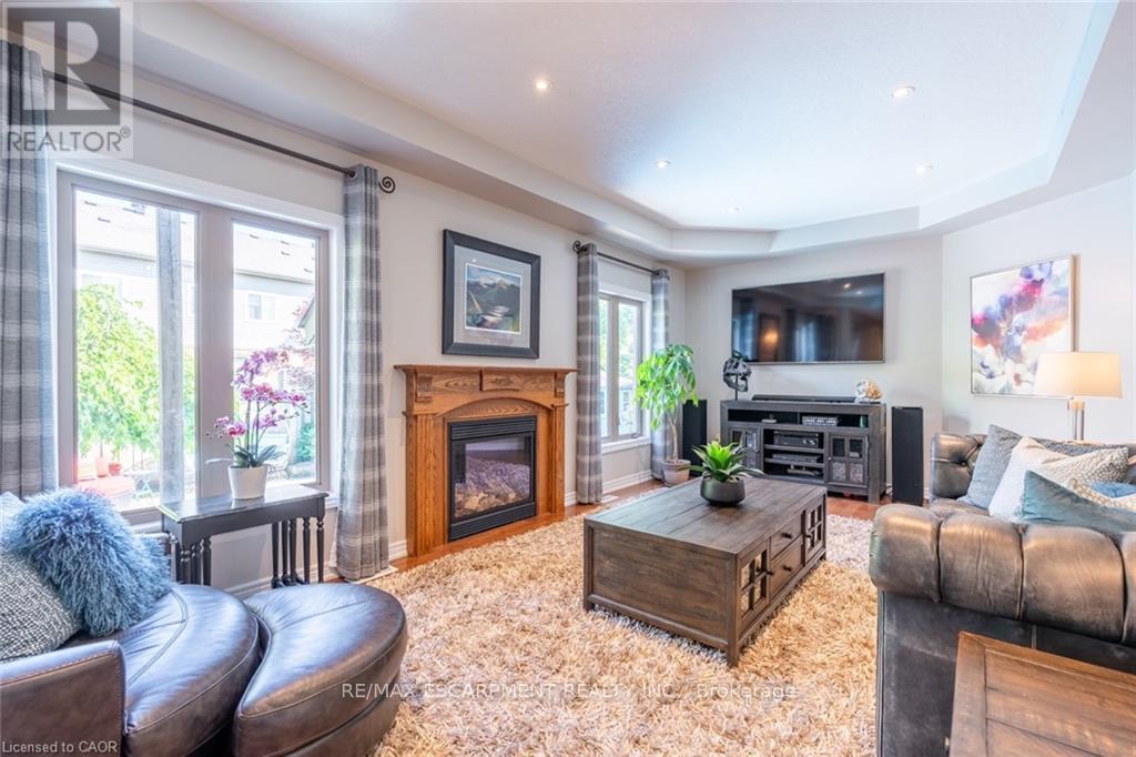 2338 Norland Drive, Burlington, Ontario  L7L 7E6 - Photo 12 - W13259942
