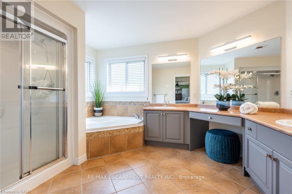 2338 Norland Drive, Burlington, Ontario  L7L 7E6 - Photo 22 - W13259942