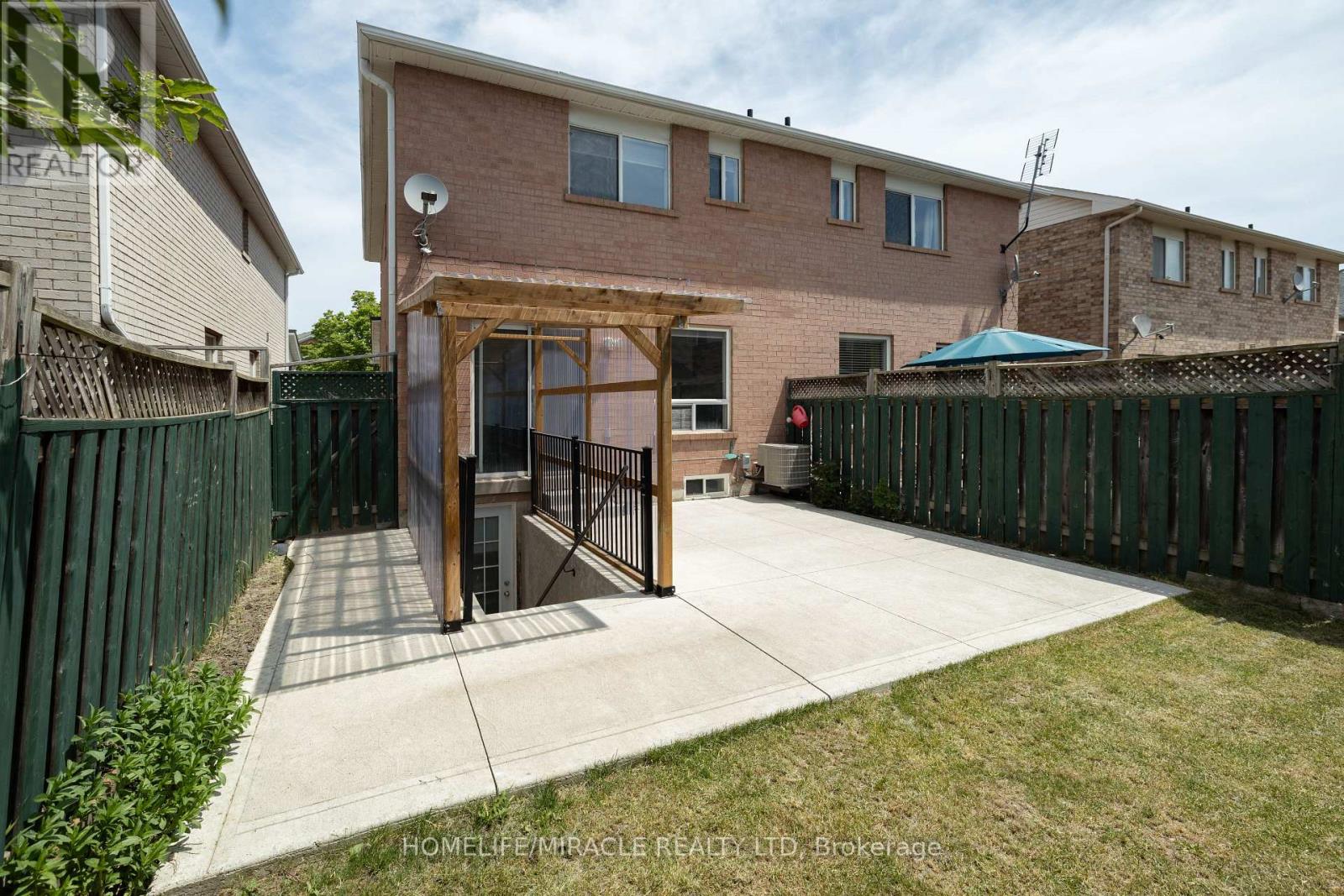 17 Baha Crescent, Brampton, Ontario  L7A 2J2 - Photo 23 - W13260780