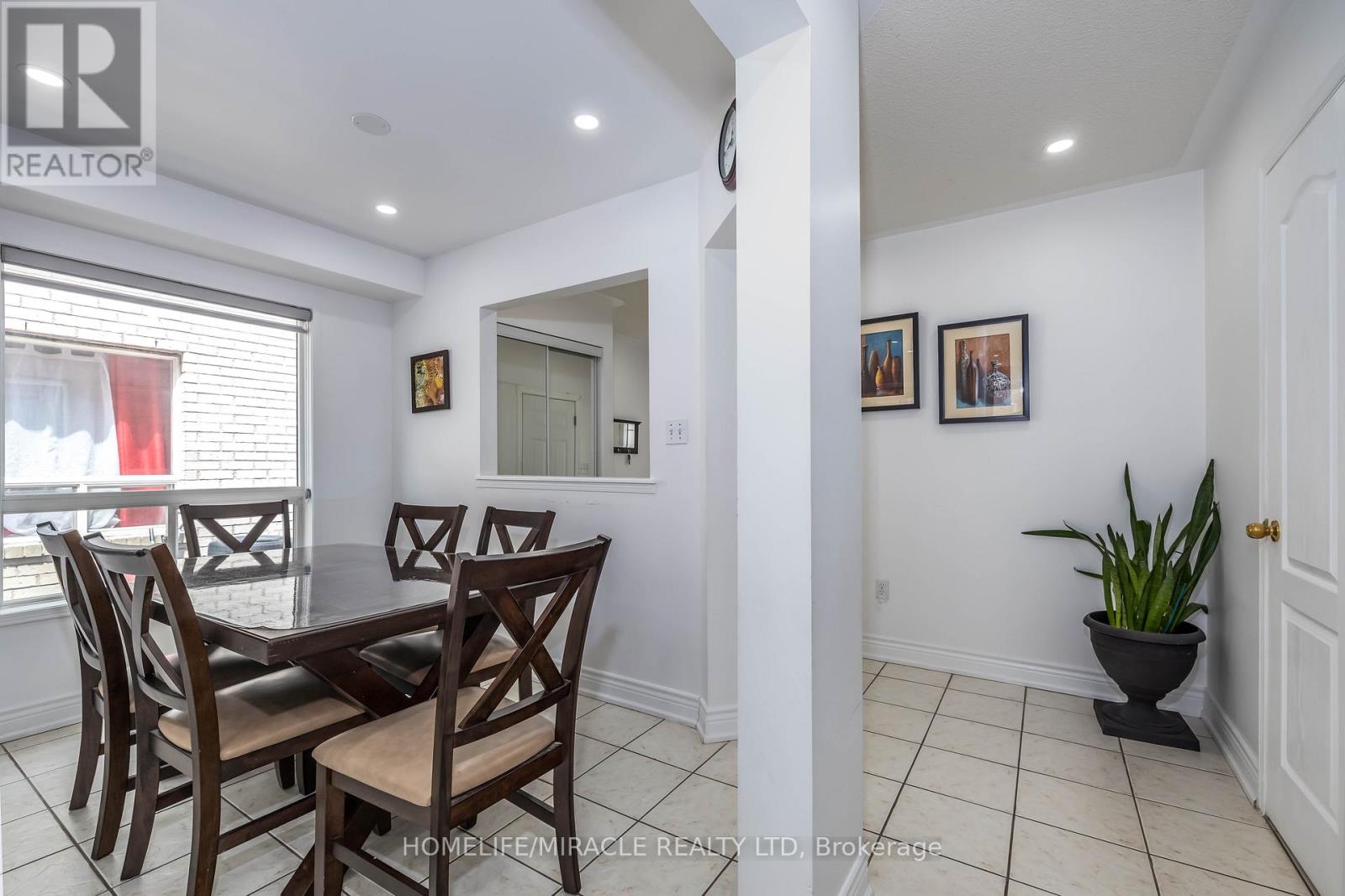 17 Baha Crescent, Brampton, Ontario  L7A 2J2 - Photo 7 - W13260780