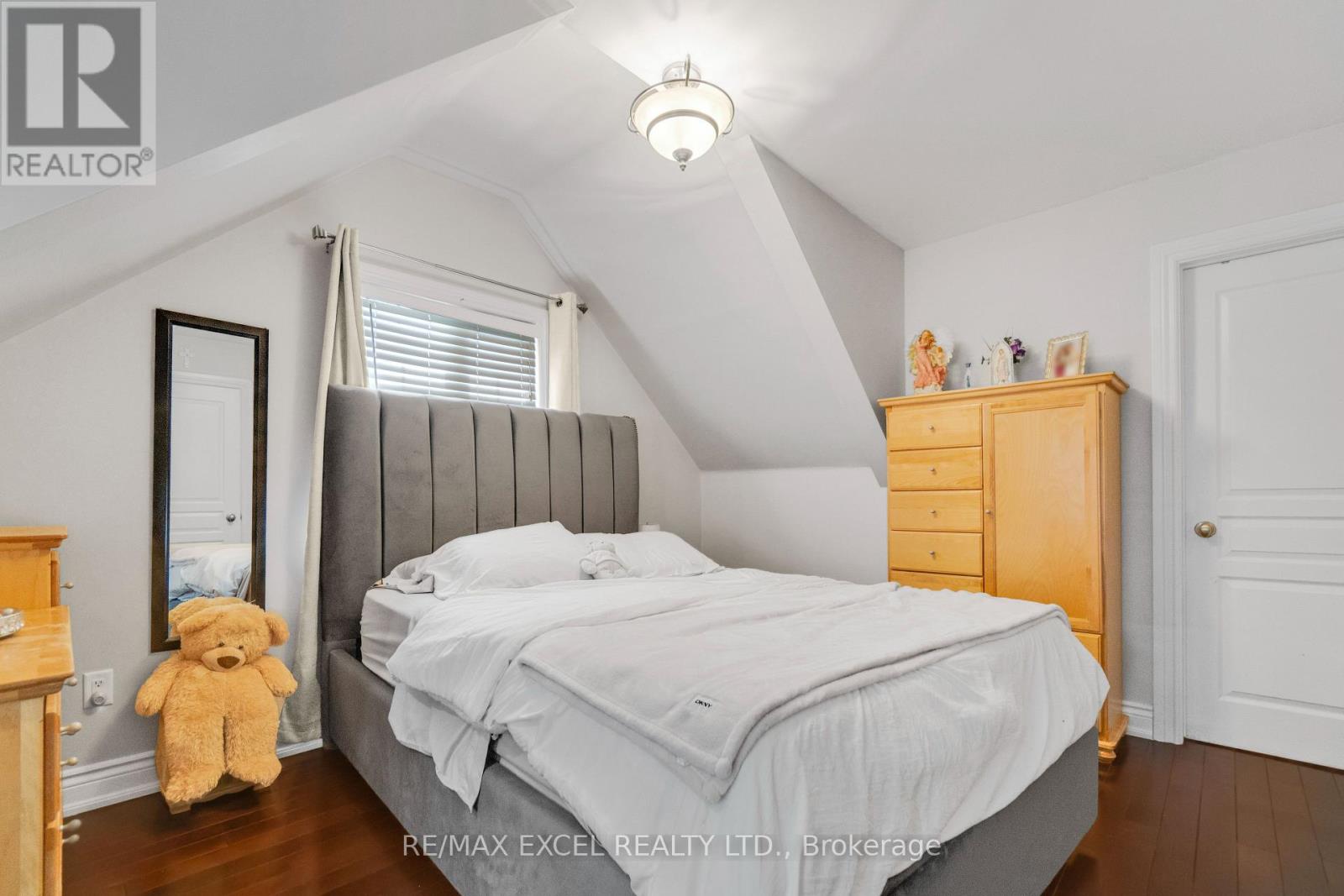 381 Niar Avenue, Mississauga, Ontario  L5G 1W2 - Photo 23 - W13261448