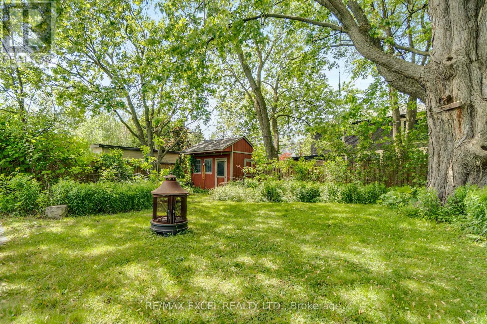 381 Niar Avenue, Mississauga, Ontario  L5G 1W2 - Photo 36 - W13261448