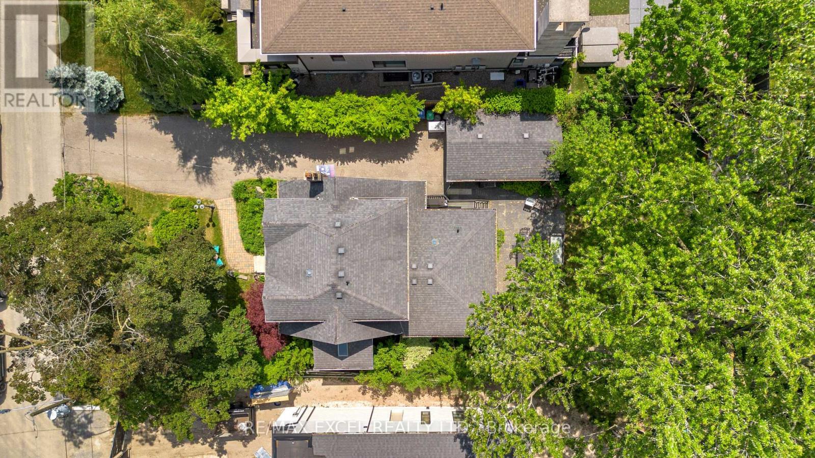 381 Niar Avenue, Mississauga, Ontario  L5G 1W2 - Photo 38 - W13261448