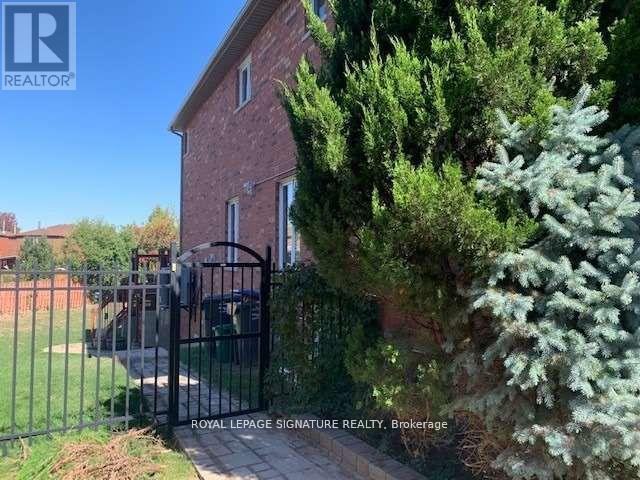 Upper Level - 248 Breton Avenue, Mississauga, Ontario  L4Z 4K3 - Photo 4 - W13261706