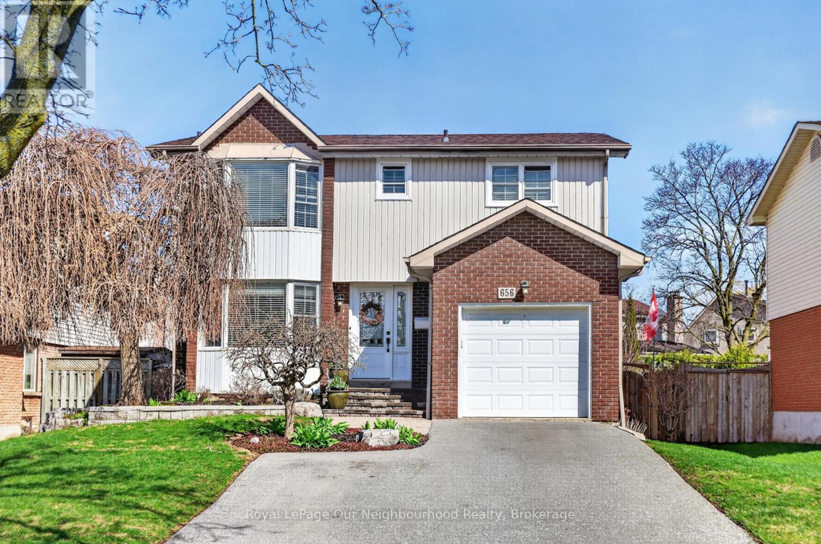 656 HILLCROFT STREET, Oshawa, Ontario