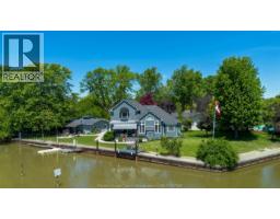 371 ALOHA DRIVE, Tecumseh, Ontario
