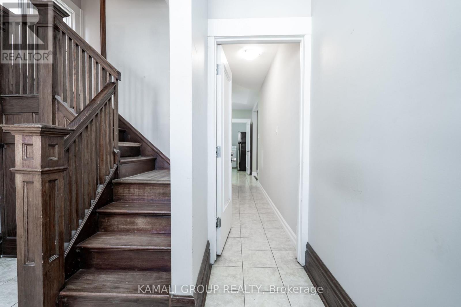 Main - 25 Spadina Avenue, Hamilton, Ontario  L8M 2W8 - Photo 4 - X13258720