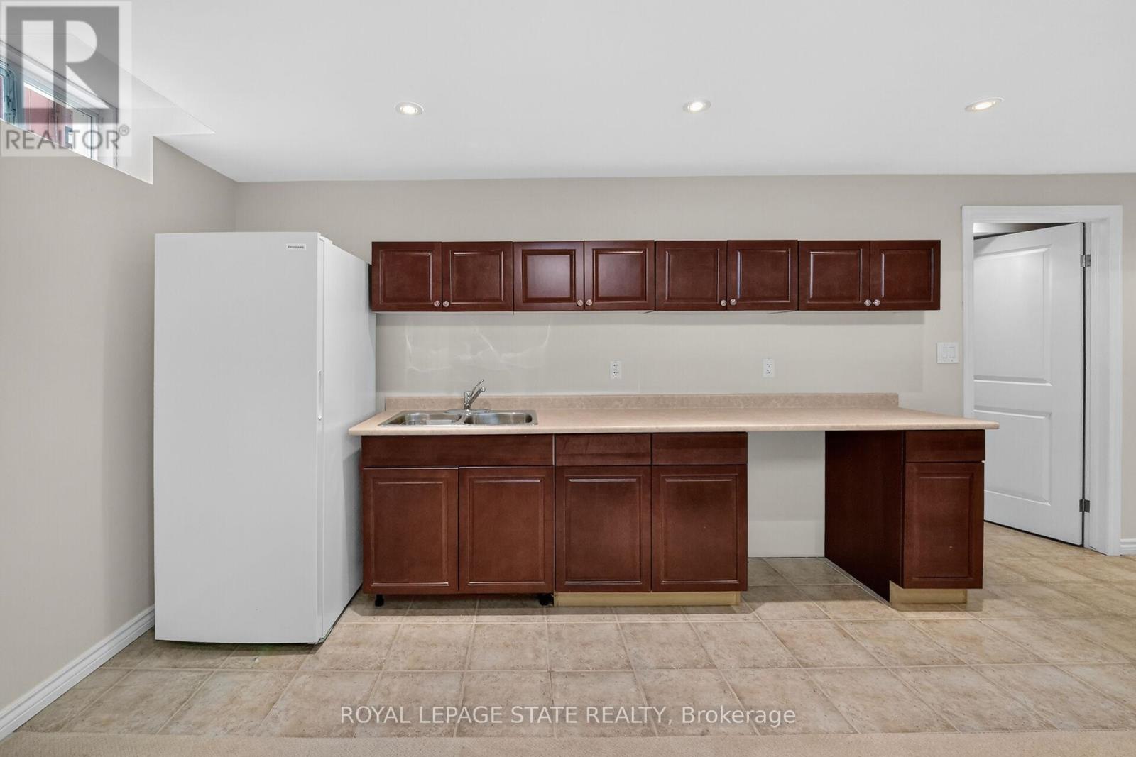 24 Heathcote Court, Grimsby, Ontario  L3M 0A6 - Photo 45 - X13258724