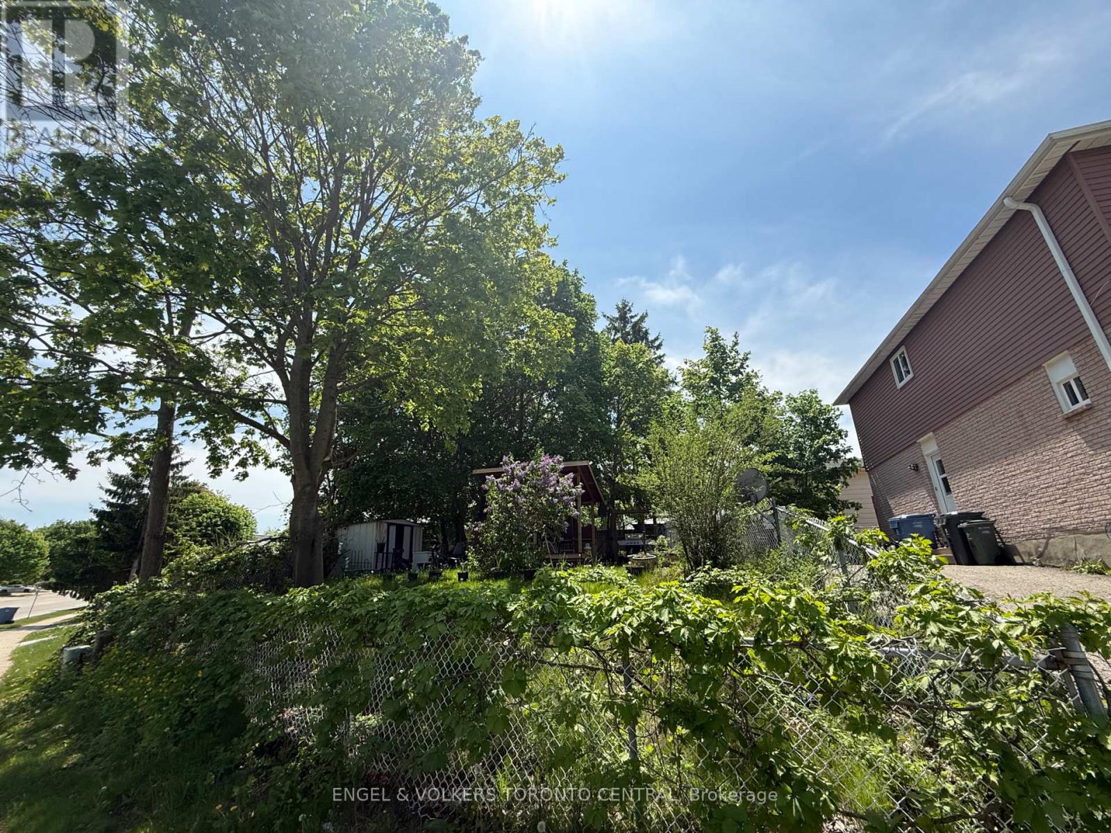 689 College Avenue W, Guelph, Ontario  N1G 2Y2 - Photo 3 - X13259432