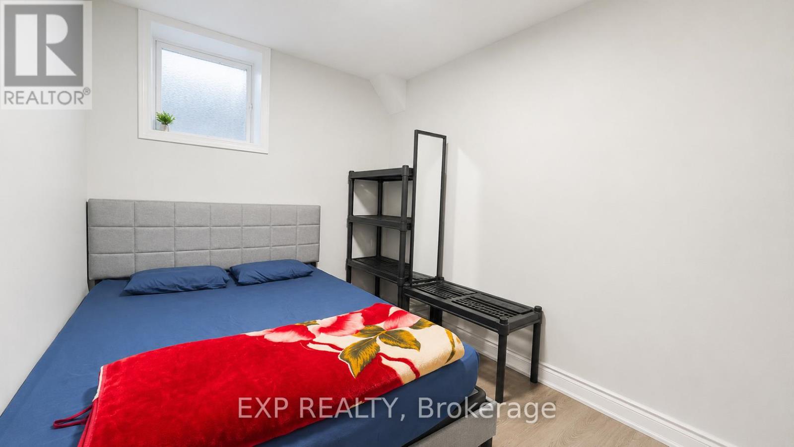 Lower - 154 Tartan Avenue, Kitchener, Ontario  N2R 0N3 - Photo 8 - X13259438
