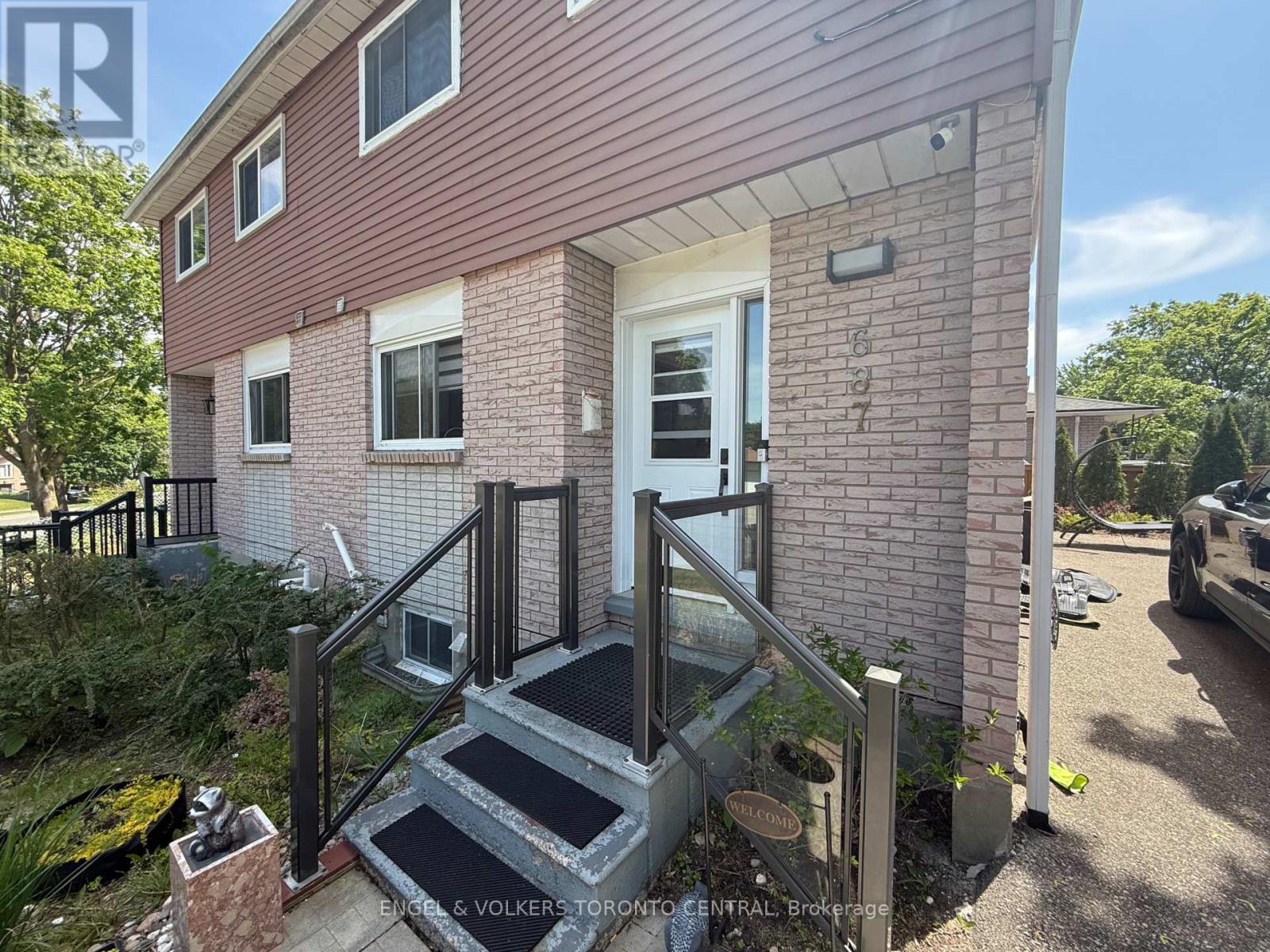 687 College Avenue W, Guelph, Ontario  N1G 2Y2 - Photo 2 - X13260144