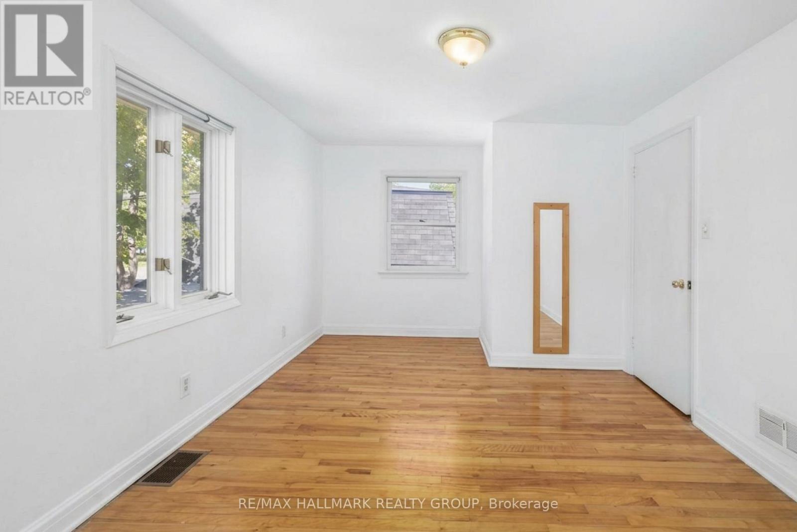 824 Byron Avenue, Ottawa, Ontario  K2A 0H7 - Photo 25 - X13189452