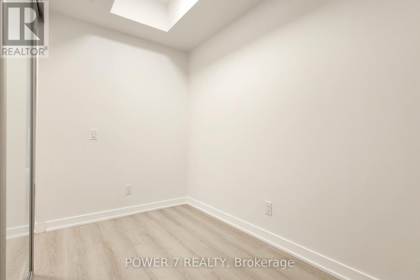 602 - 100 Queen Street E, Toronto, Ontario  M5C 0B5 - Photo 8 - C13263306