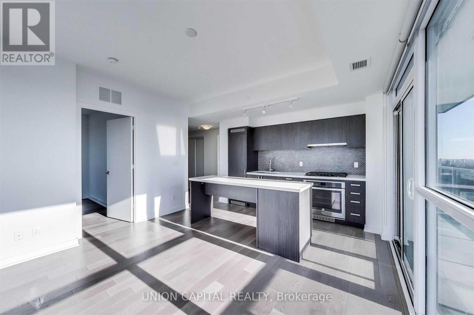 1507 - 501 St Clair Avenue W, Toronto, Ontario  M5P 0A2 - Photo 13 - C13263592