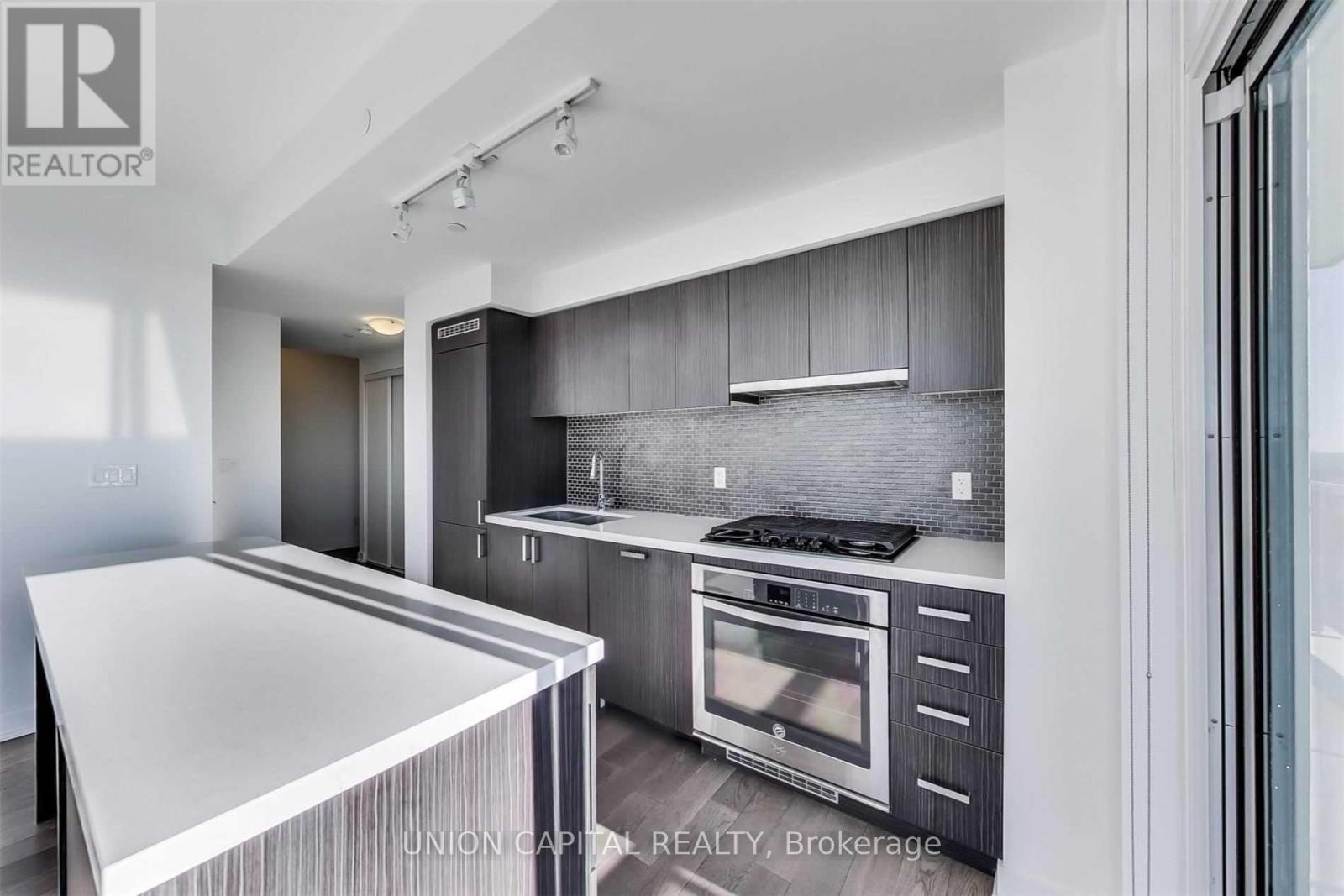 1507 - 501 St Clair Avenue W, Toronto, Ontario  M5P 0A2 - Photo 16 - C13263592