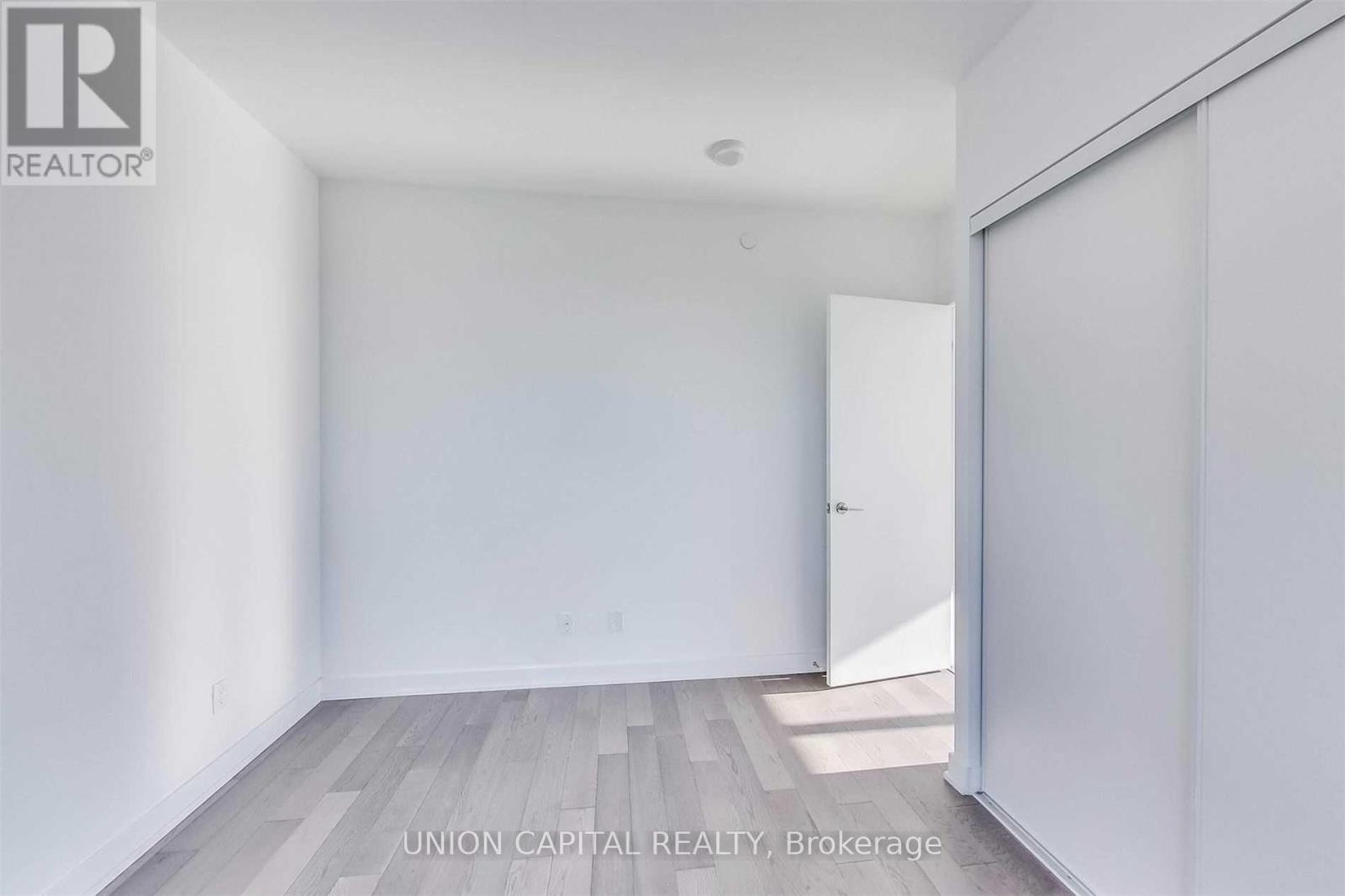 1507 - 501 St Clair Avenue W, Toronto, Ontario  M5P 0A2 - Photo 24 - C13263592