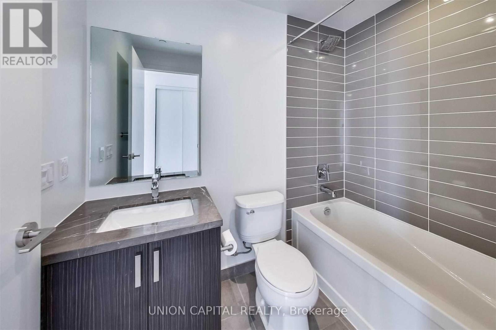 1507 - 501 St Clair Avenue W, Toronto, Ontario  M5P 0A2 - Photo 25 - C13263592
