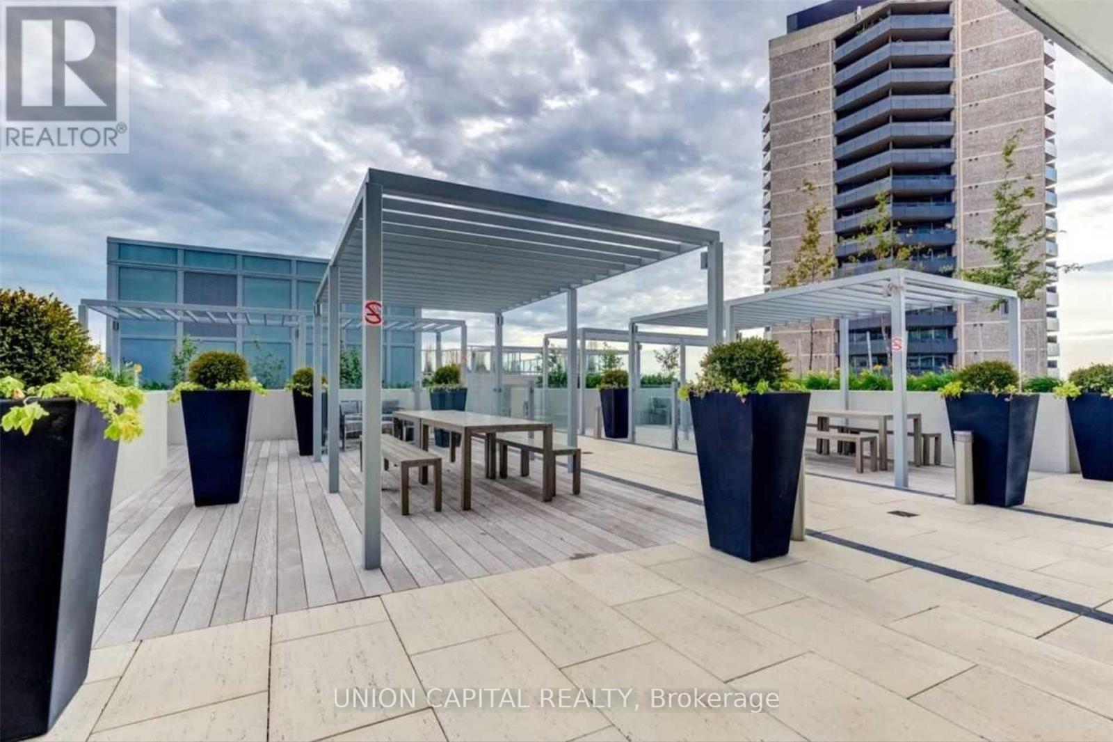 1507 - 501 St Clair Avenue W, Toronto, Ontario  M5P 0A2 - Photo 33 - C13263592