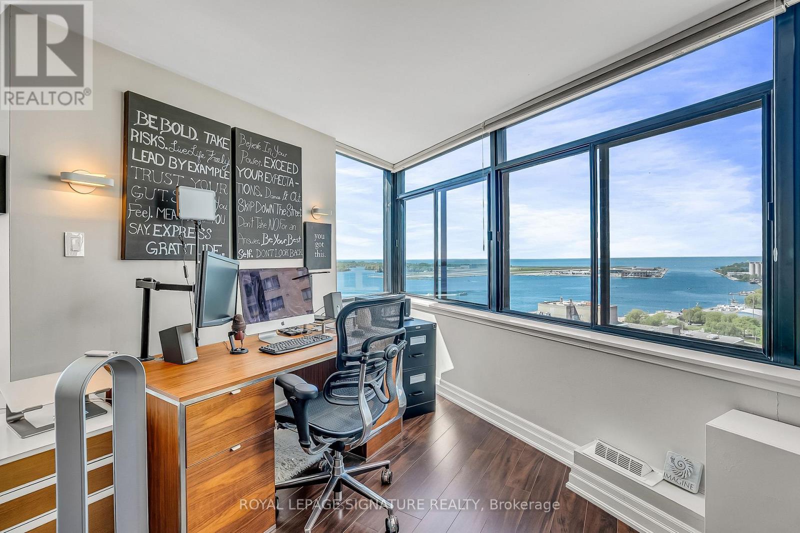 1702 - 250 Queens Quay W, Toronto, Ontario  M5J 2N2 - Photo 21 - C13264182