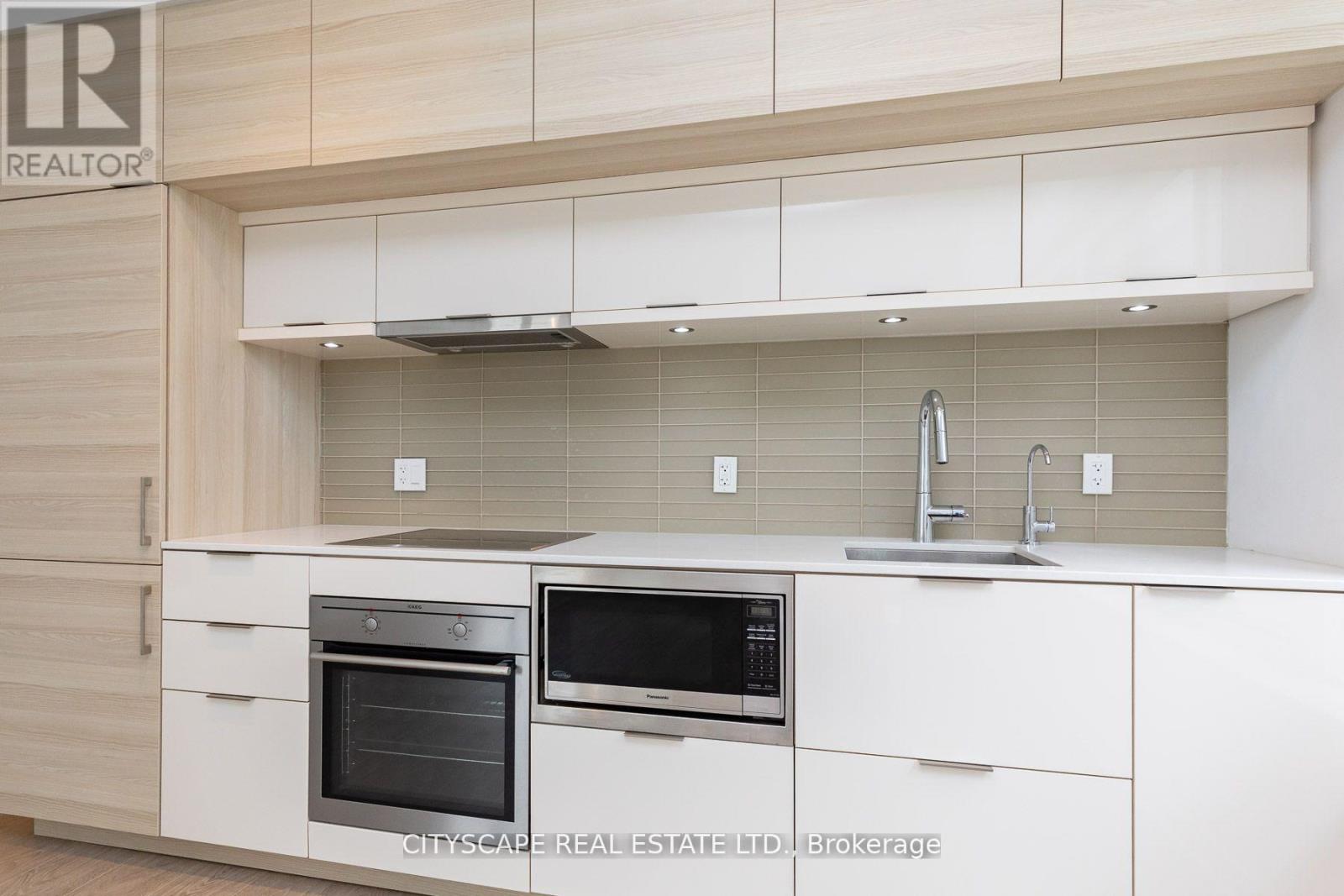 1703 - 88 Scott Street, Toronto, Ontario  M5E 0A9 - Photo 3 - C13264310