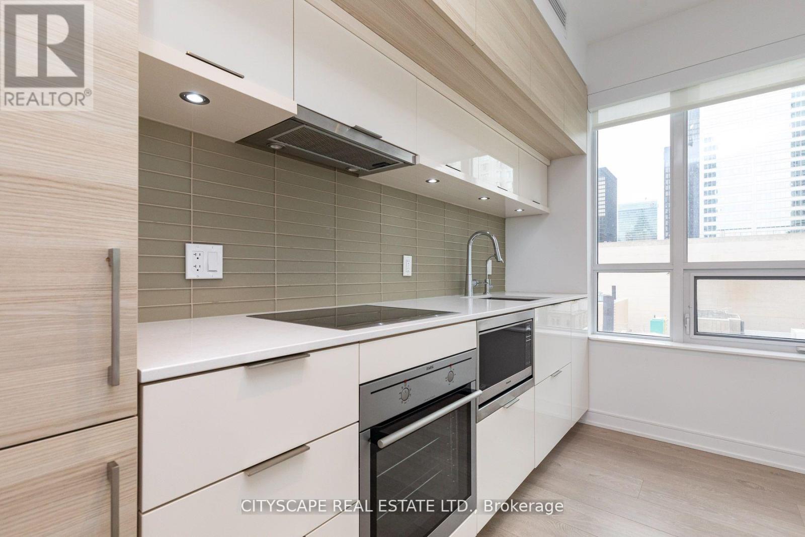 1703 - 88 Scott Street, Toronto, Ontario  M5E 0A9 - Photo 4 - C13264310