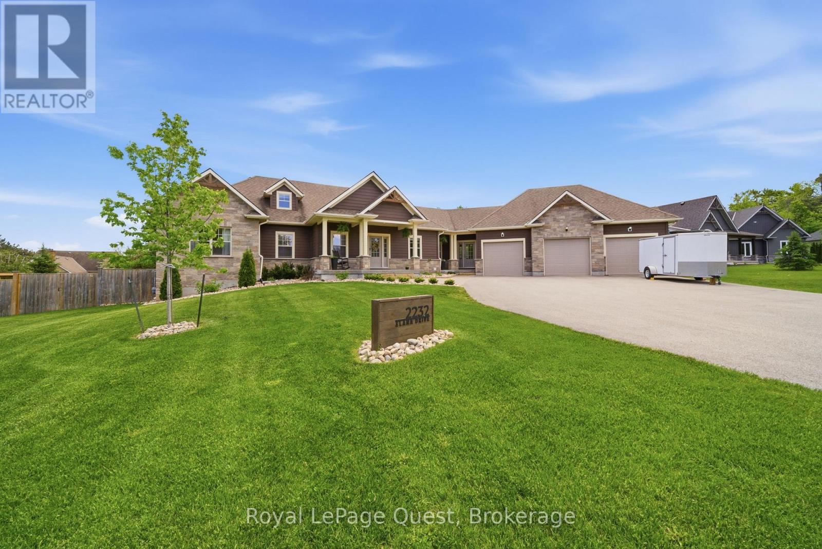 2232 ELANA DRIVE, Severn, Ontario