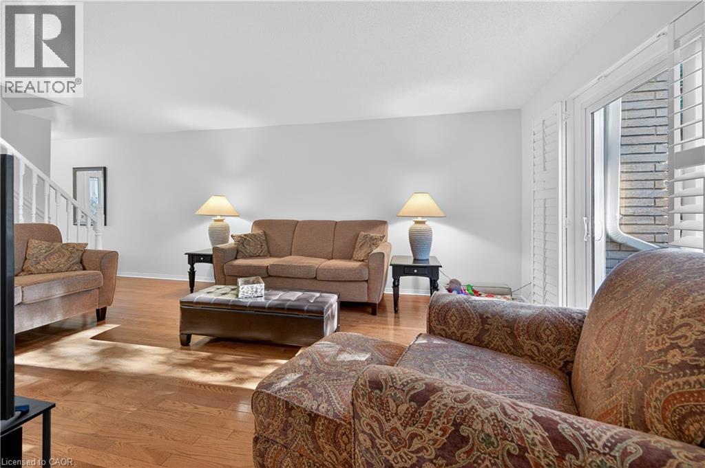1011 White Oak Drive Unit# 20, Burlington, Ontario  L7T 2L3 - Photo 6 - 40837327