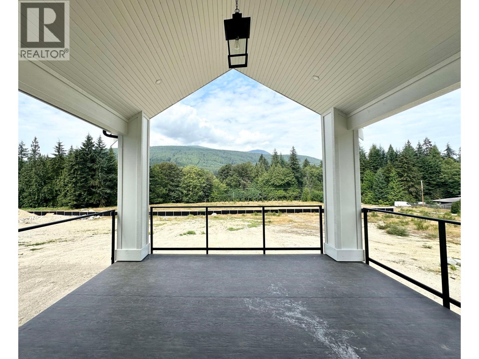 1203 Castle Road, Gibsons, British Columbia  V0N 1V5 - Photo 14 - R3132900