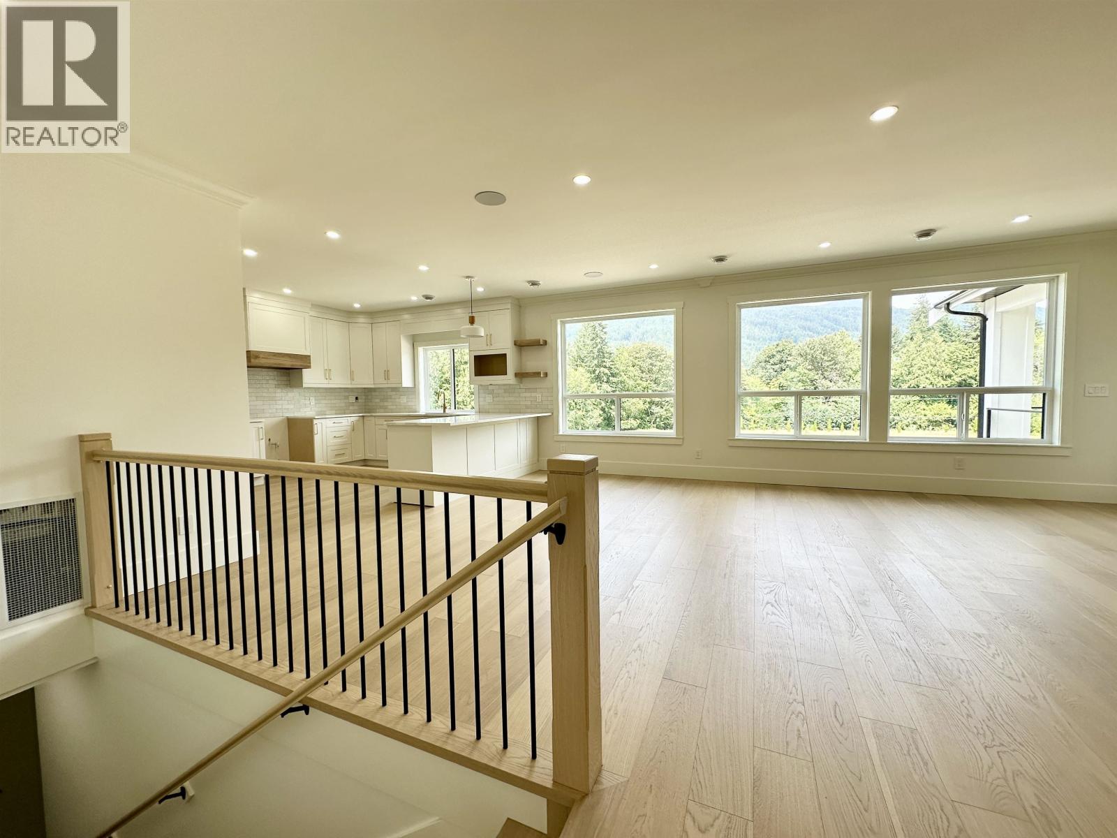 1203 Castle Road, Gibsons, British Columbia  V0N 1V5 - Photo 15 - R3132900