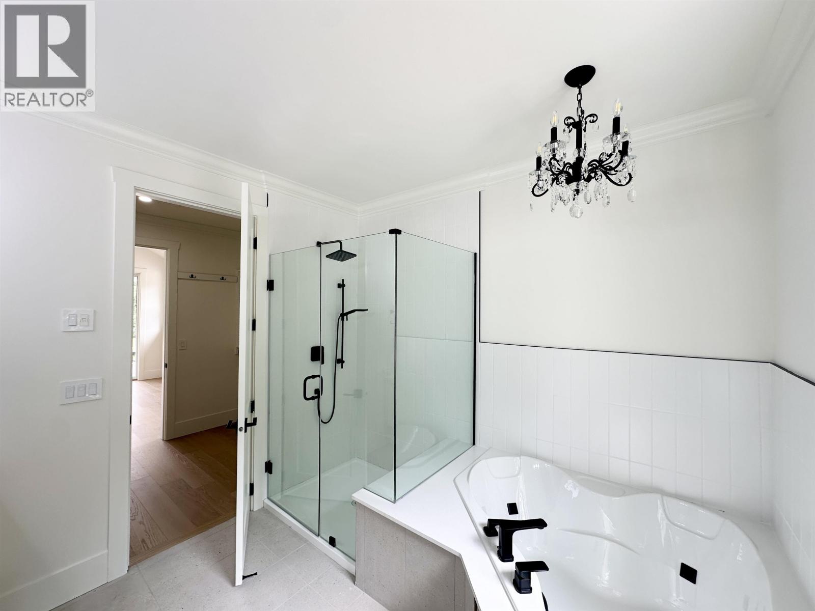 1203 Castle Road, Gibsons, British Columbia  V0N 1V5 - Photo 21 - R3132900