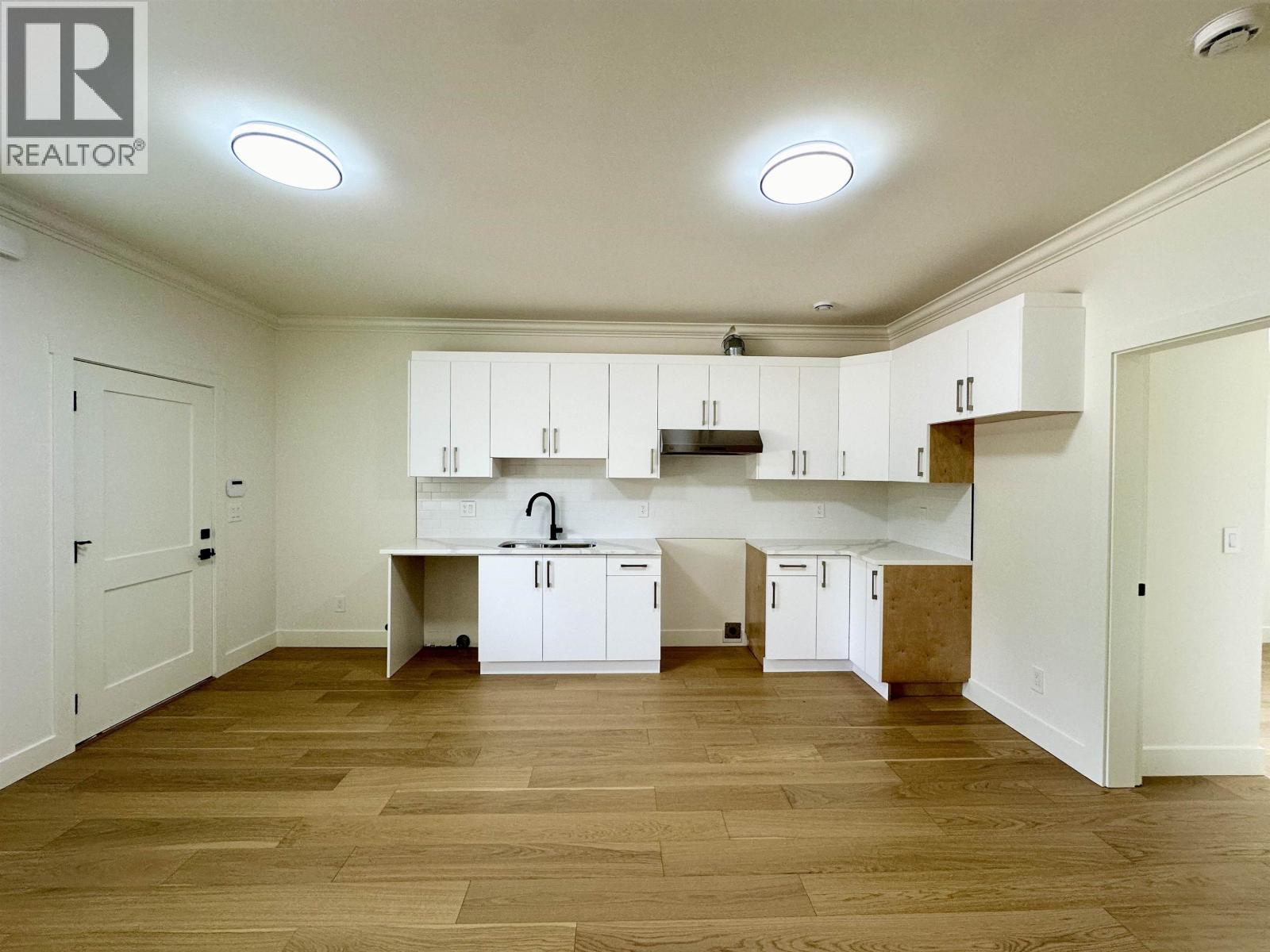 1203 Castle Road, Gibsons, British Columbia  V0N 1V5 - Photo 30 - R3132900