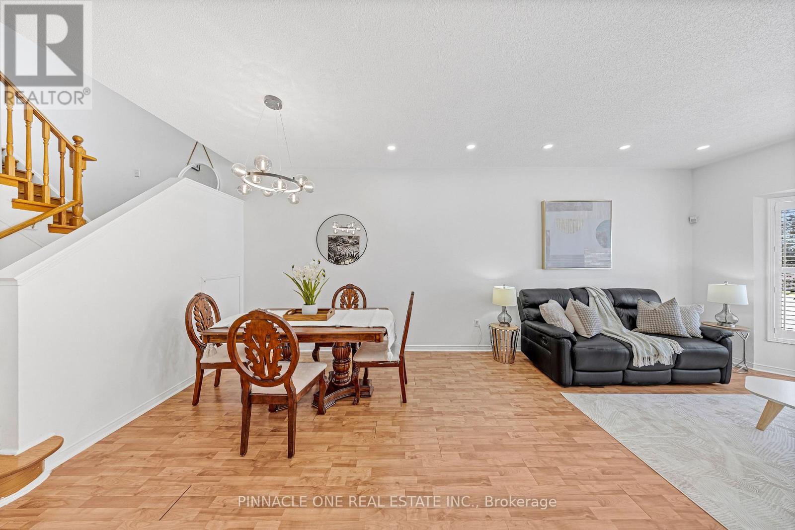 81 Carrera Boulevard, Toronto, Ontario  M1P 5C4 - Photo 12 - E13263498