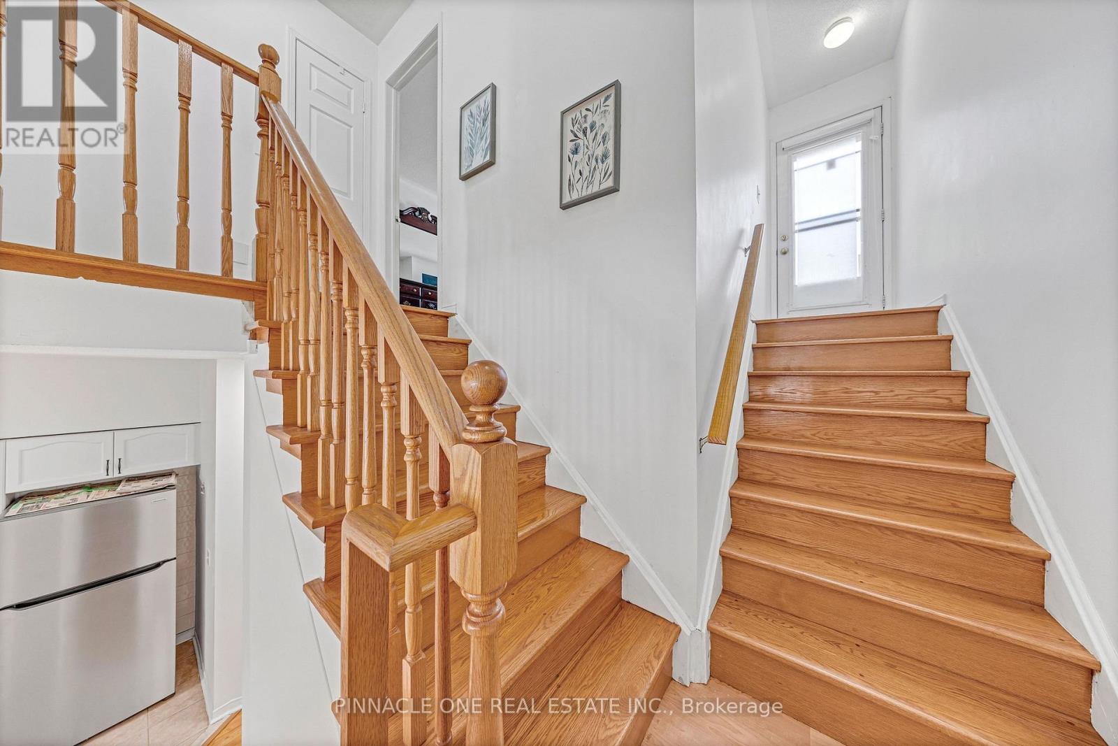 81 Carrera Boulevard, Toronto, Ontario  M1P 5C4 - Photo 18 - E13263498