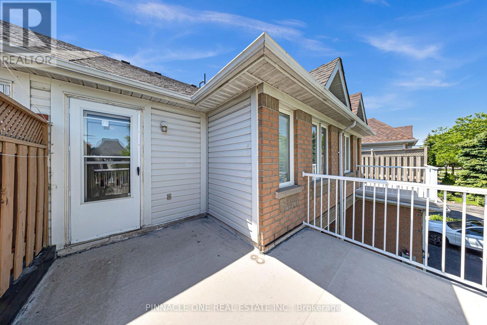 81 Carrera Boulevard, Toronto, Ontario  M1P 5C4 - Photo 20 - E13263498