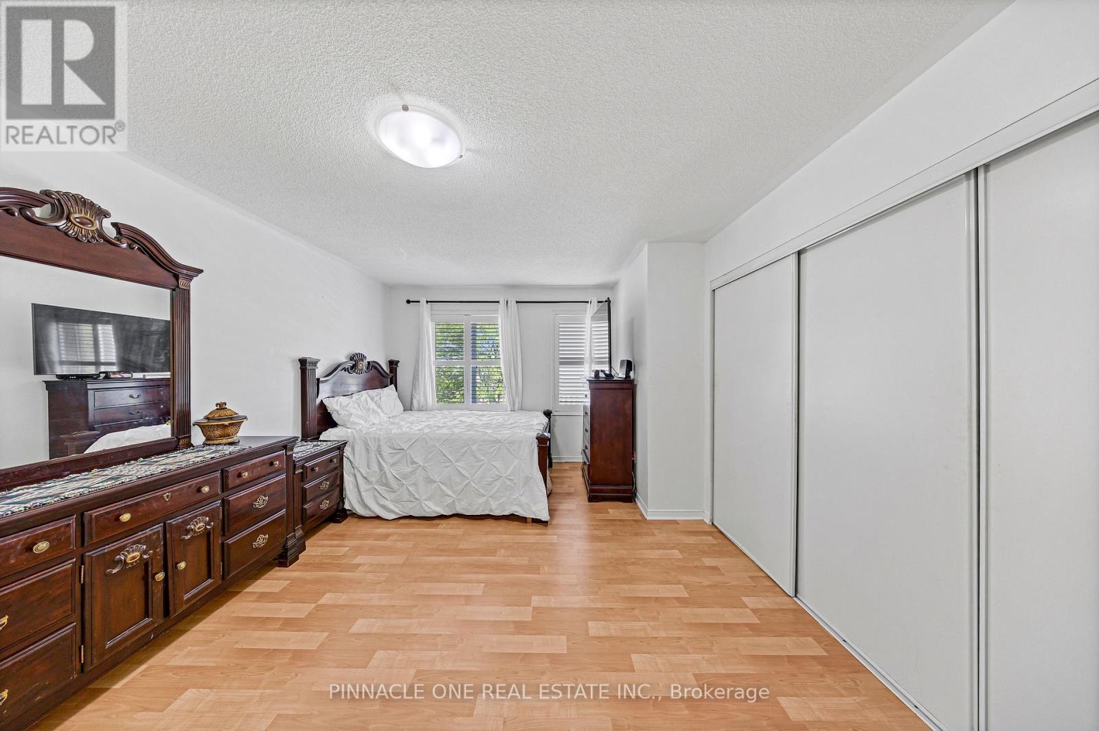 81 Carrera Boulevard, Toronto, Ontario  M1P 5C4 - Photo 21 - E13263498