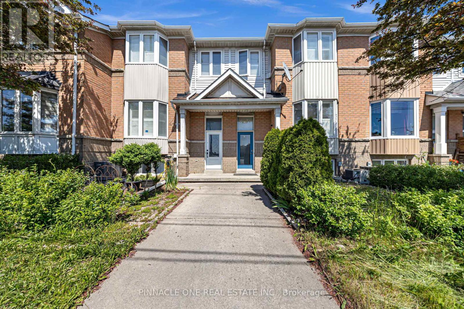 81 Carrera Boulevard, Toronto, Ontario  M1P 5C4 - Photo 32 - E13263498
