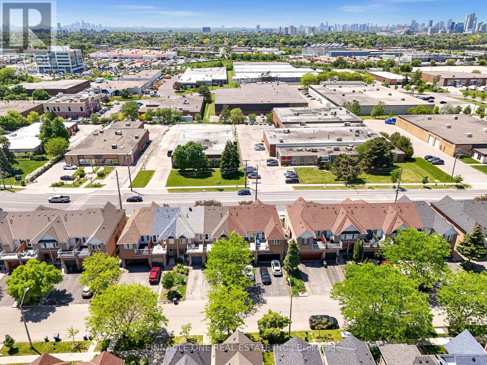81 Carrera Boulevard, Toronto, Ontario  M1P 5C4 - Photo 36 - E13263498
