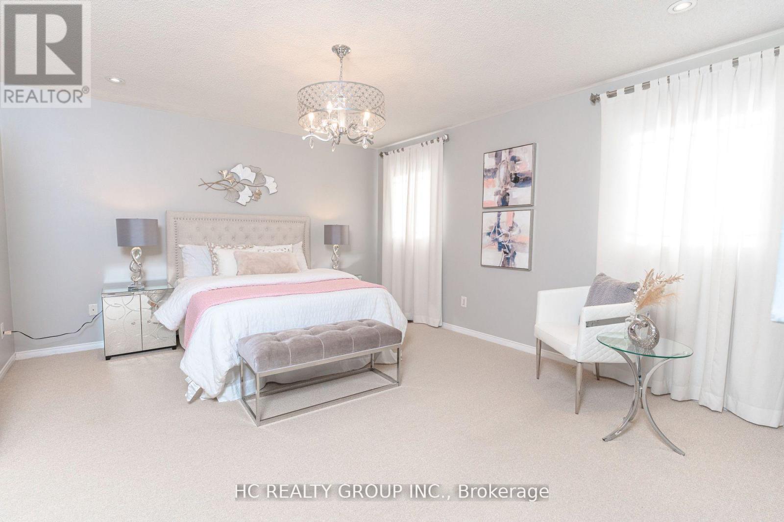 215 Armstrong Crescent W, Bradford West Gwillimbury, Ontario  L3Z 0L4 - Photo 12 - N13264620