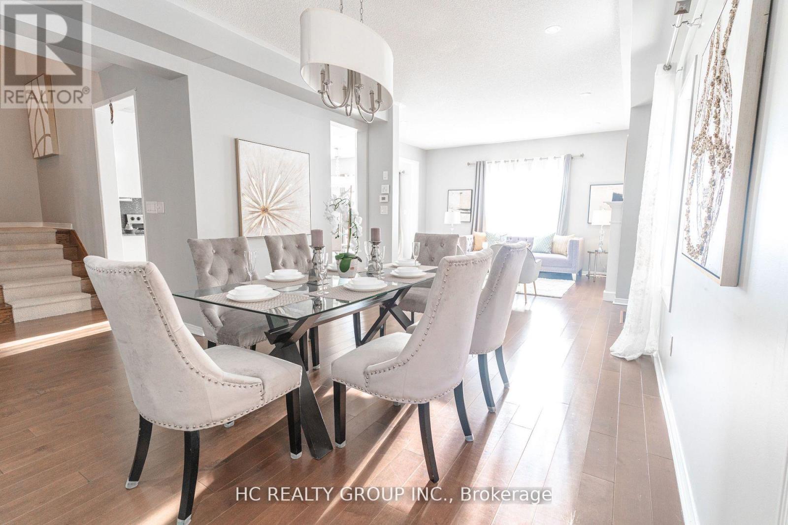 215 Armstrong Crescent W, Bradford West Gwillimbury, Ontario  L3Z 0L4 - Photo 8 - N13264620