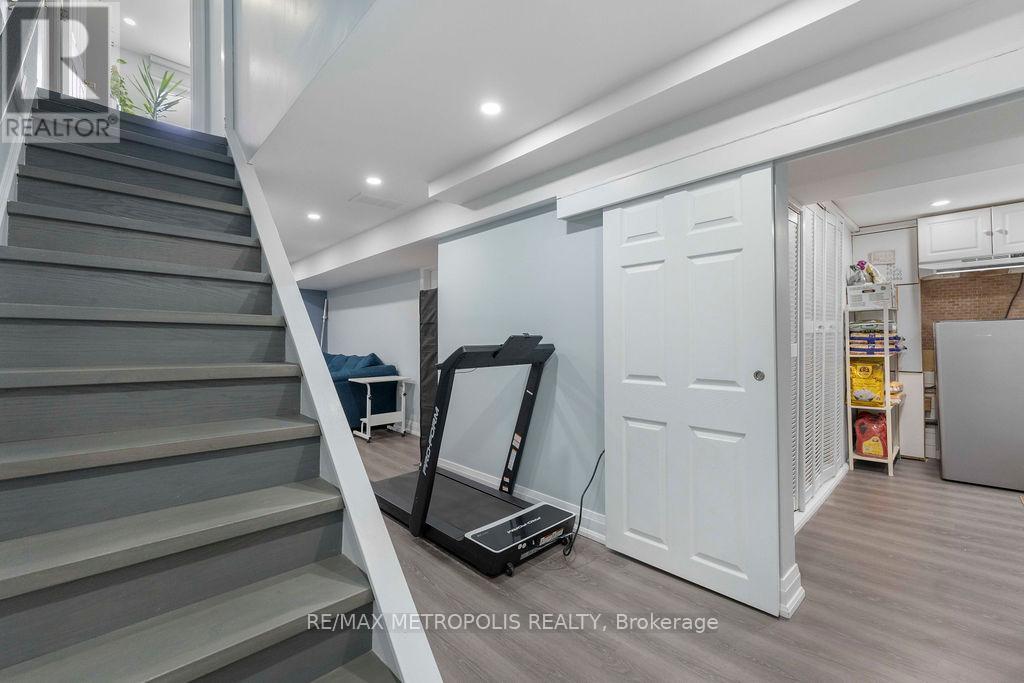 42 Gulliver Crescent, Brampton, Ontario  L6S 1S9 - Photo 47 - W13249854
