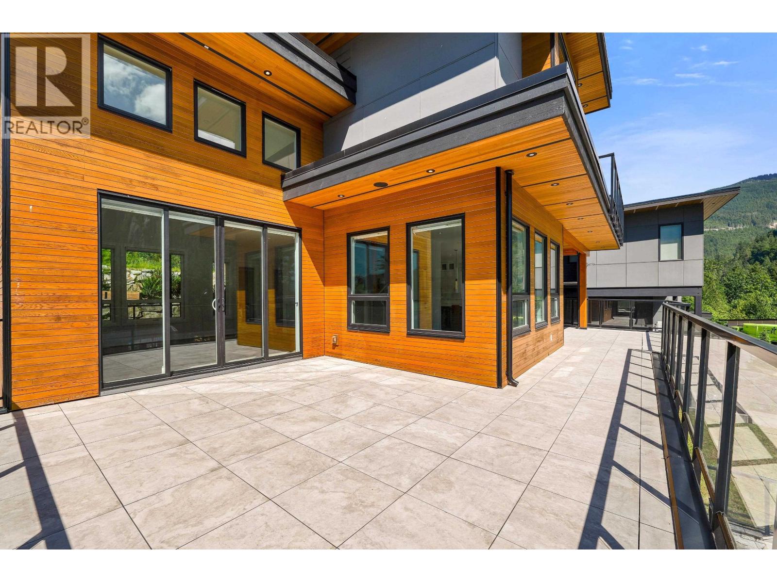 2237 Windsail Place, Squamish, British Columbia  V8B 0T6 - Photo 13 - R3132786