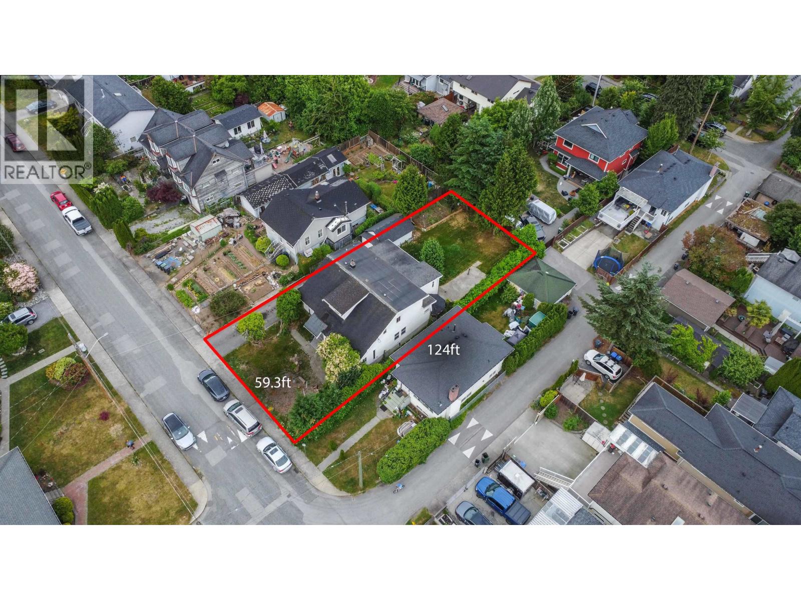 220 Devoy Street, New Westminster, British Columbia  V3L 4E7 - Photo 2 - R3132315