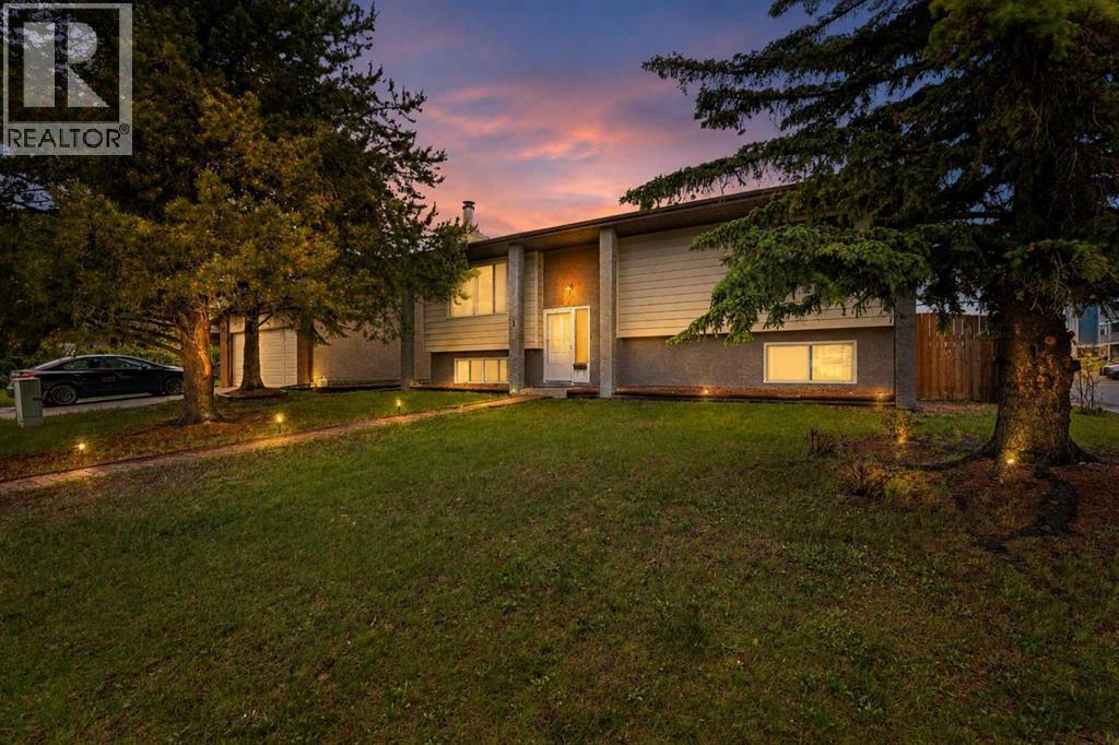 1 Hallgren Avenue, Red Deer, Alberta  T4N 6P1 - Photo 2 - A2317795