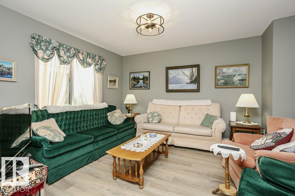 1537 Sandstone Bv, Sherwood Park, Alberta  T8H 1Z8 - Photo 5 - E4492192