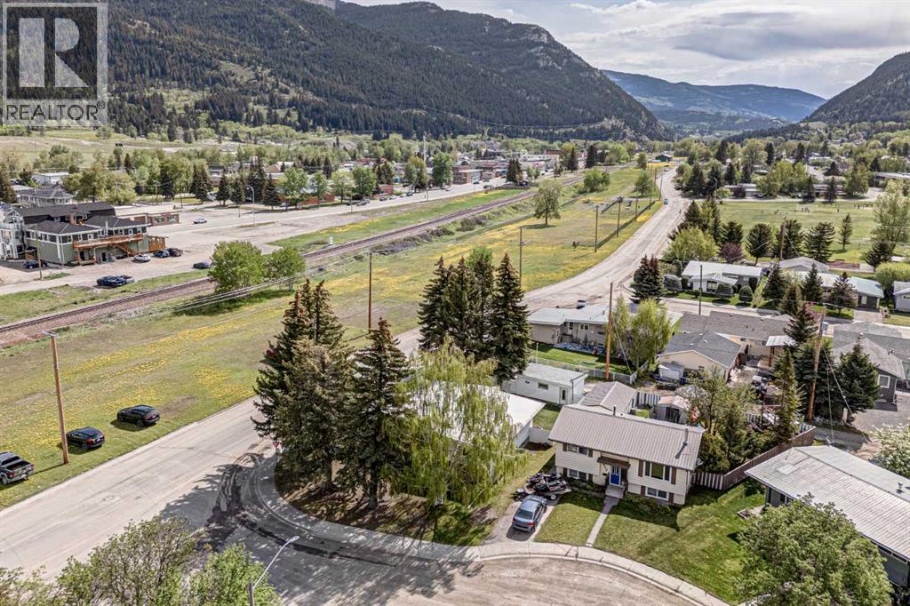1813 123 Street, Blairmore, Alberta  T0K 0E0 - Photo 36 - A2315989