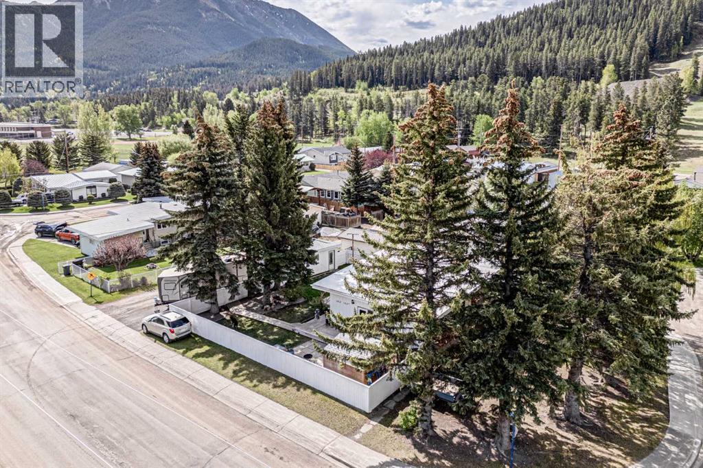 1813 123 Street, Blairmore, Alberta  T0K 0E0 - Photo 35 - A2315989